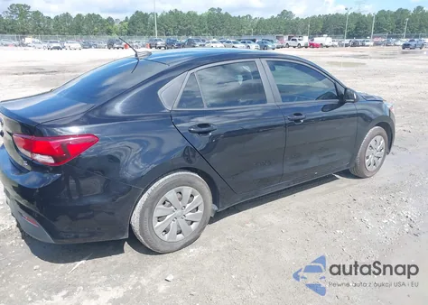 2020 Kia Rio S z USA, uszkodzony, nr VIN 3KPA24AD8LE284688